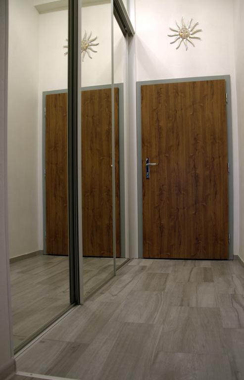 Apartment Centrum Number 8 ポプラト エクステリア 写真