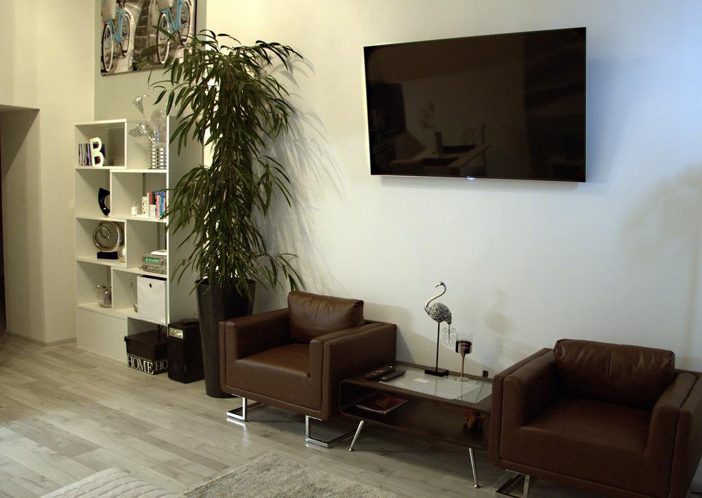 Apartment Centrum Number 8 ポプラト エクステリア 写真